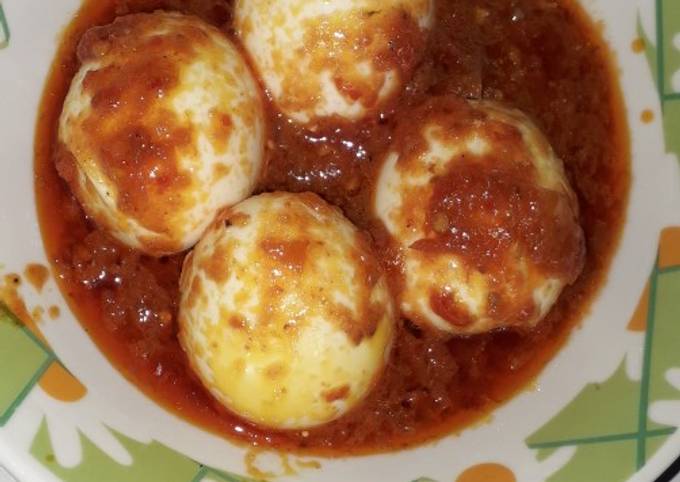 Palm oil egg stew