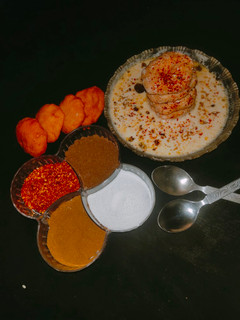 चटपटे दही भल्ले(chatpate dahi bhalle recipe in hindi) रेसिपी मुख्य फोटो