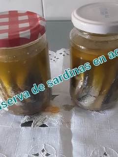 Una foto de Sardinas conservadas en aceite🐟