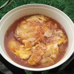 Telur Ceplok Kuah Merah রেসিপির প্রধান ছবি