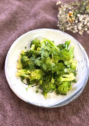 Hình của món Bông Cải Xanh Xào Dầu Hào.