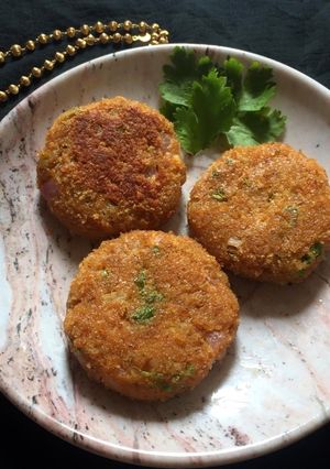 ஹங் தாகி(தயிர்)கபாப் (Hung Curd kebab recipe in Tamil) செய்முறை முக்கிய புகைப்படம்