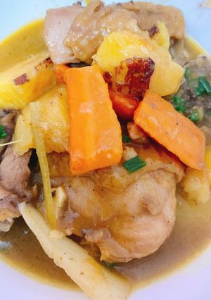 Hình của món Cà ri gà.