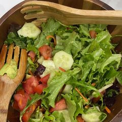 Fresh 🥗 salad A picture of Fresh 🥗 salad.