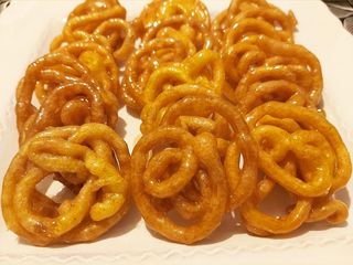Zlabia sans gluten enrobée de sirop de miel