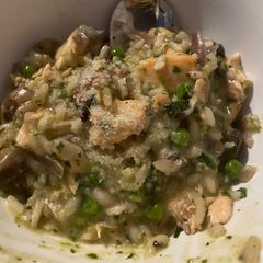 Salmon, Spinach & Pea Risotto A picture of Salmon, Spinach & Pea Risotto.