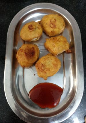 A picture of Egg Pakora.