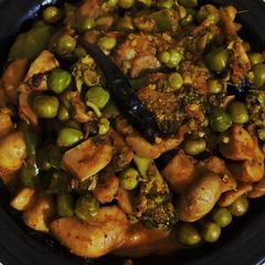 A picture of Matar Mushroom Curry.