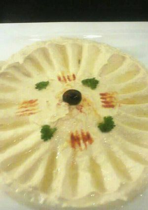A picture of Hummus.