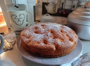 Foto di Torta morbida mascarpone e noci pesche