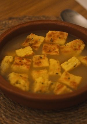 Una foto de Sopa de tortillitas 🥄🍲🍂🍁