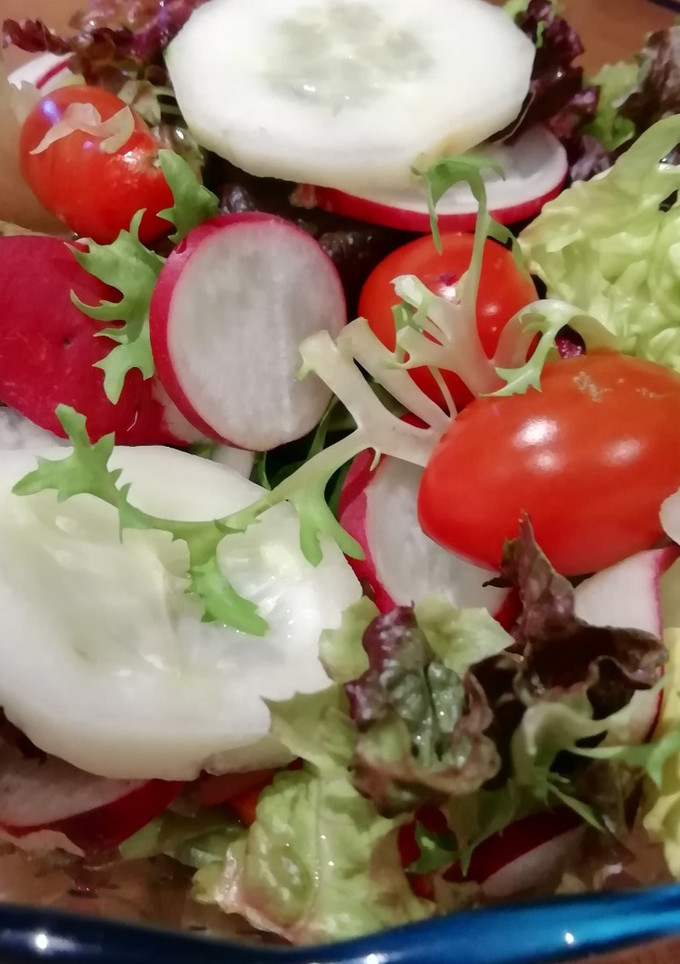 Una foto de Ensalada multicolor y multisavor