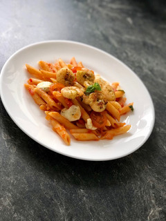 Paradicsomos mozzarellás Penne recept fotója