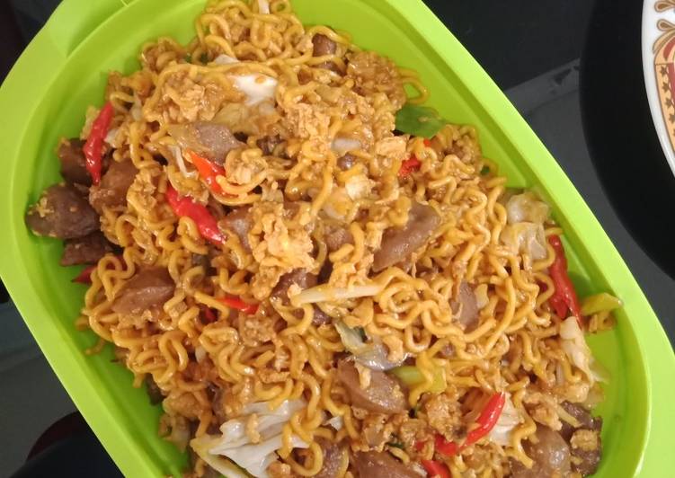 Bagaimana Membuat 16. Mie goreng spesial bumbu sederhana, Bisa Manjain Lidah