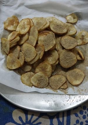 A picture of Instant Banana chips south indian style.
