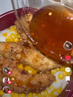 A picture of KFC Bowl.