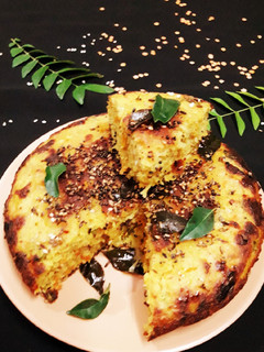 मसूर दाल हांडवो (Masoor Dal Handvo recipe in hindi) रेसिपी मुख्य फोटो