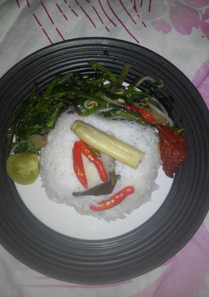 Foto resep Nasi liwet sederhana (masak menggunakan rice cooker)