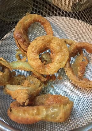 Hình của món Zai can cook (hành lăn bột chiên giòn).
