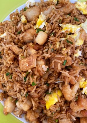 Una foto de Arroz chaufa de pescado