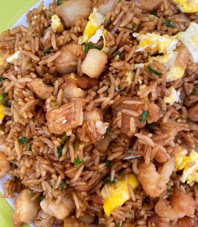 Una foto de Arroz chaufa de pescado