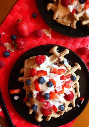 Foto principal de Gofres fit con yogur y frutos rojos