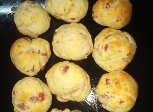 Una foto de Scones de salame y queso