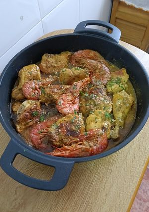 Foto principal de Pollo con gambas con picada de frutos secos