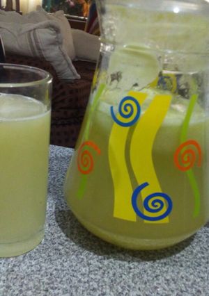 Una foto de Agua de kiwi