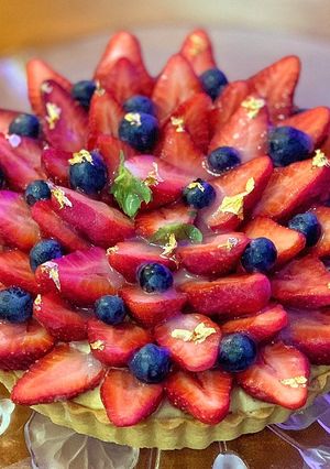 A picture of Japanese Strawberry Tart.