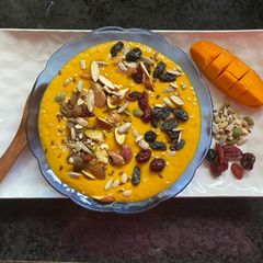 A picture of Oats mango chia pudding.