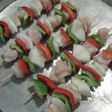 Brochettes de pollo y verduras