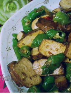青龍辣椒辣炒小豆乾 的食譜成品照片