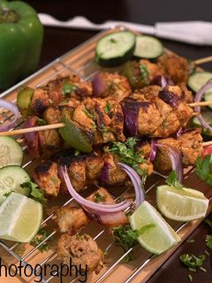 তাওয়া ফ্রাইড চিকেন টিক্কা (tawa fried chicken tikka recipe in Bengali) রেসিপির প্রধান ছবি