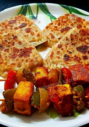 A picture of Mexican Cheesy Parathas.