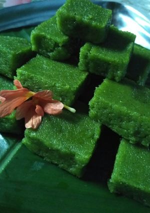 A picture of Raddish Rava Burfi.