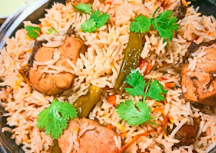 Steps to Make Any-night-of-the-week Chicken yakhni pulao