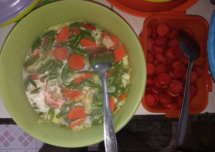 Tumis sehat buncis,  wortel dan kol juga masak asam manis sosis ala anak kos