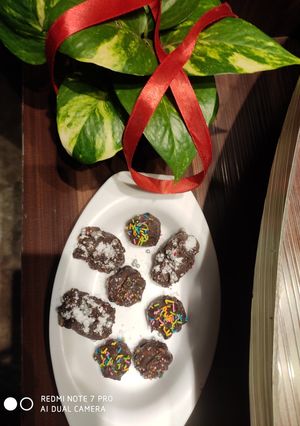 ব্যানানা ট্রাফল (banana truffle recipe in Bengali) রেসিপির প্রধান ছবি