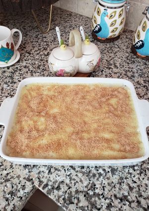 A picture of Potato tray with meat.