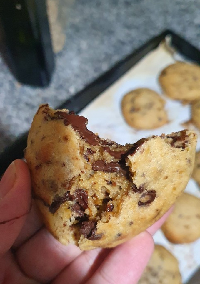 Una foto de Chocolate chip cookies