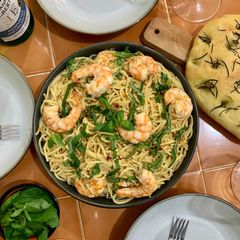 A picture of Shrimp Aglio Olio.