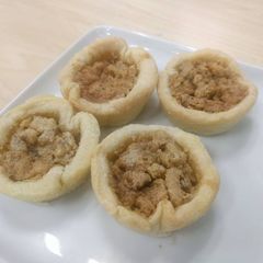 A picture of Canadian Butter Tarts 🇨🇦 (Canada's favourite Dessert!).