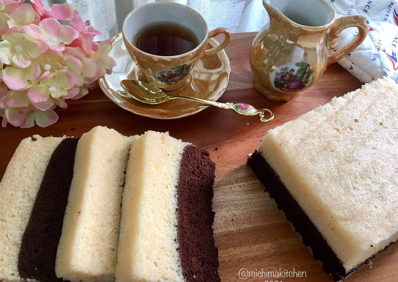 Brownies Kukus Putih Telur Coklat Keju