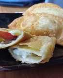 Empanada Queso de cabra, tomate cherry y albahaca