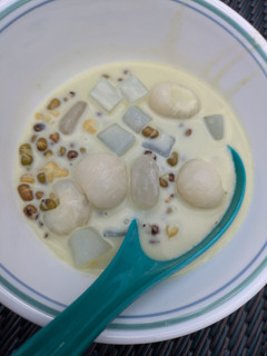 A picture of Thai Chilled Dessert Soup.