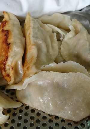 A picture of Potsticker Wrappers and Potstickers.