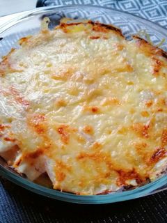 Rakott krumpli szalámival recept fotója