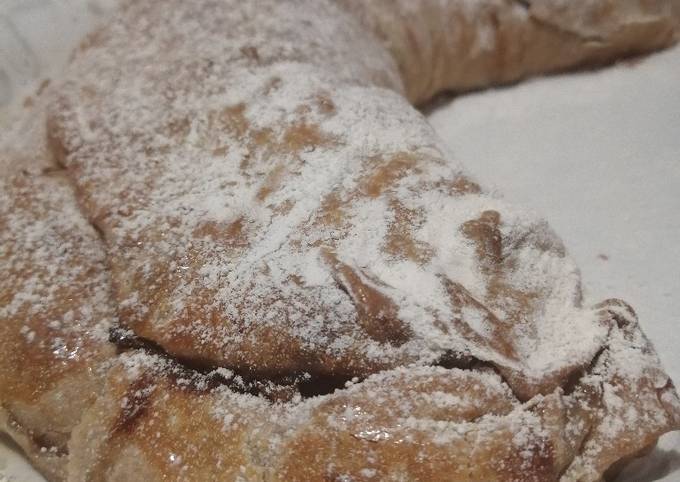 Passaggi a Preparare Fatto in casa super veloce Strudel km 0