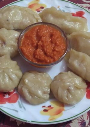 मोमोस (momos recipe in Hindi) रेसिपी मुख्य फोटो